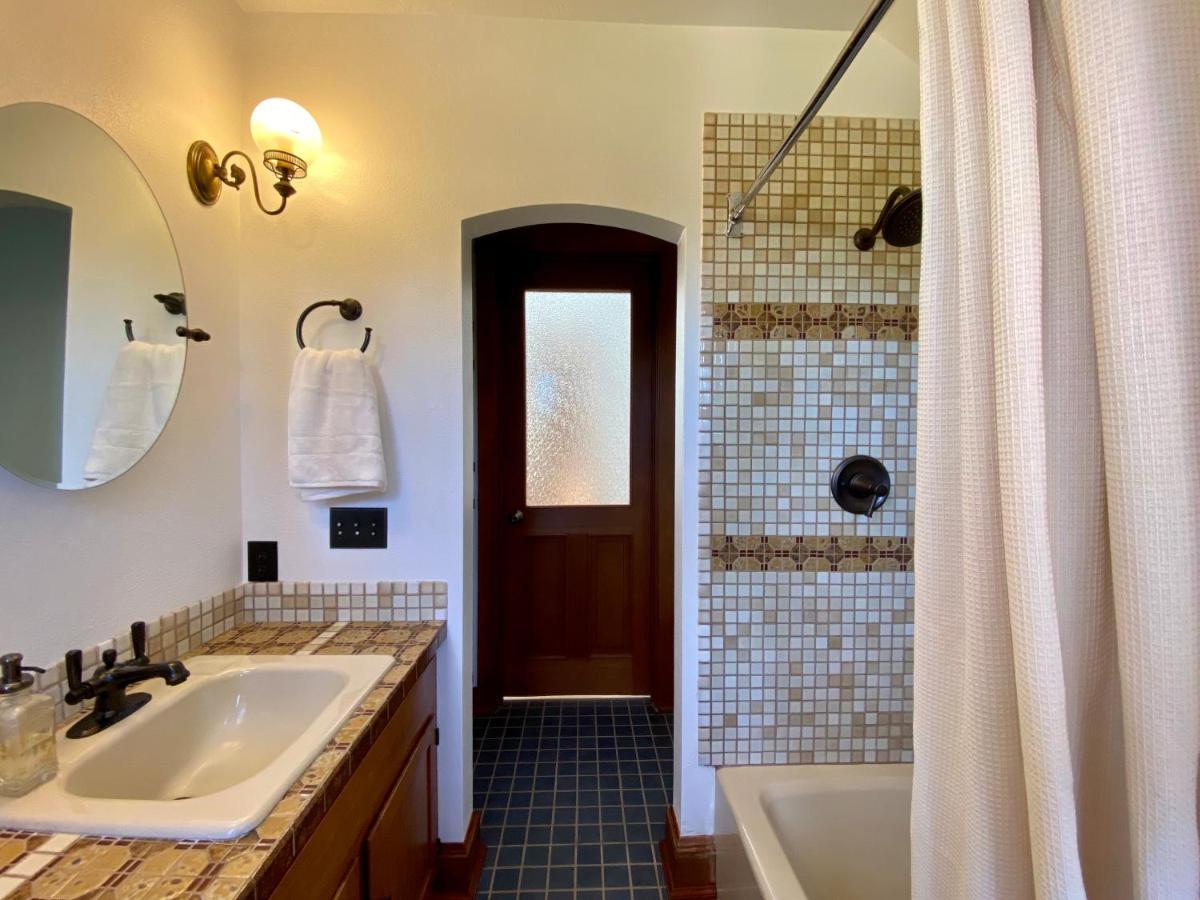 Bed and Breakfast Mount Tom House Harrisburg Номер фото